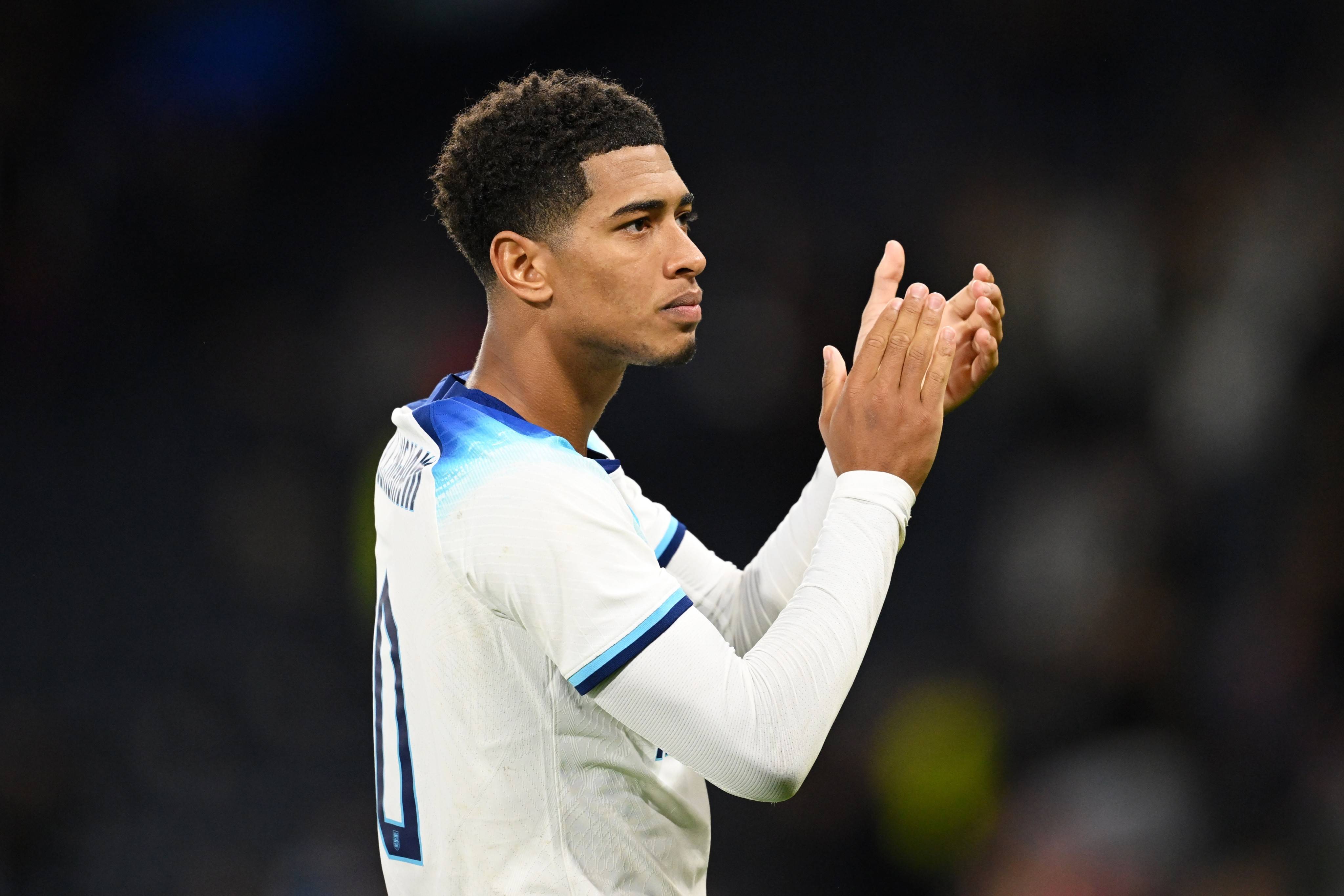 76人：恩比德等三人明天比赛缺席，庄神埃奇库姆迎来好消息