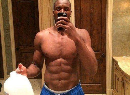 湖人可能会夏天收购NBA冠军中锋，以帮助卢卡和勒布朗追逐冠军