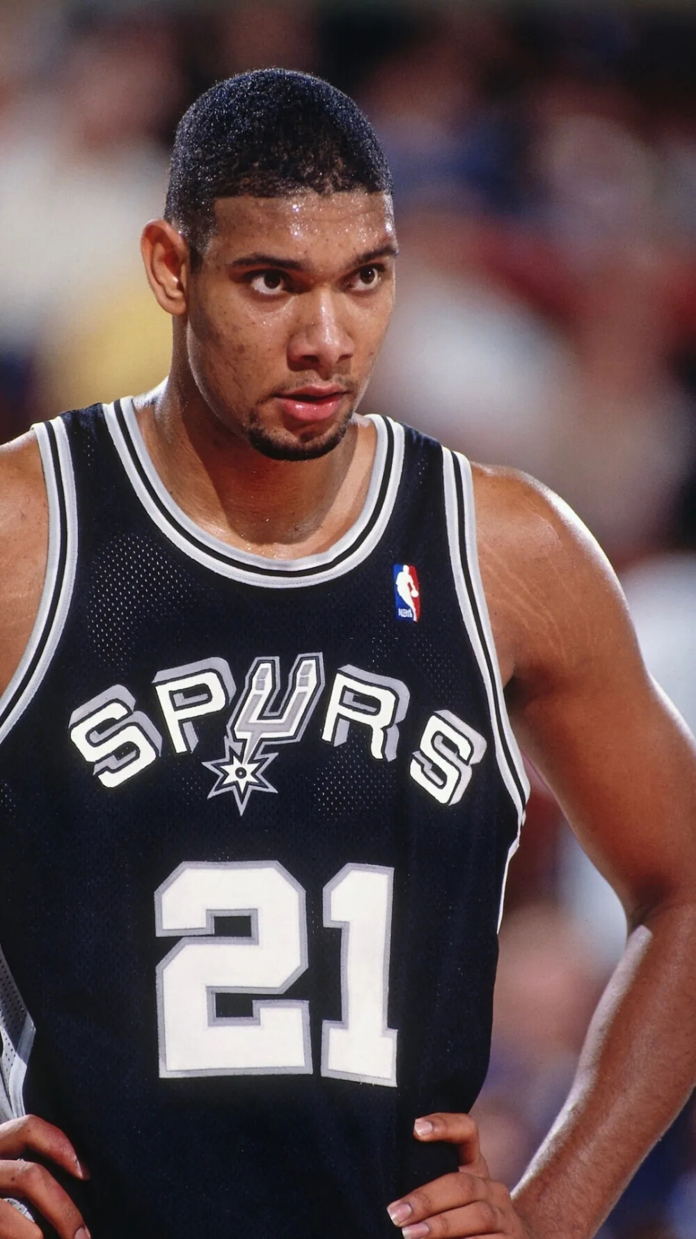 皇马未来四场比赛贝林厄姆三场停赛，只能参加一场国王杯