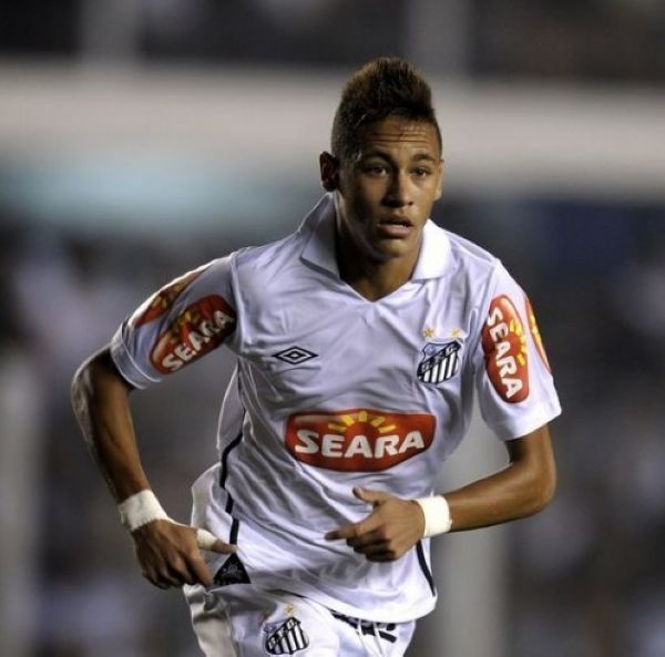 尤吉·贝拉（Yogi Berra）作为捕手累计获得 10 枚冠军戒指，创下球员夺冠次数纪录